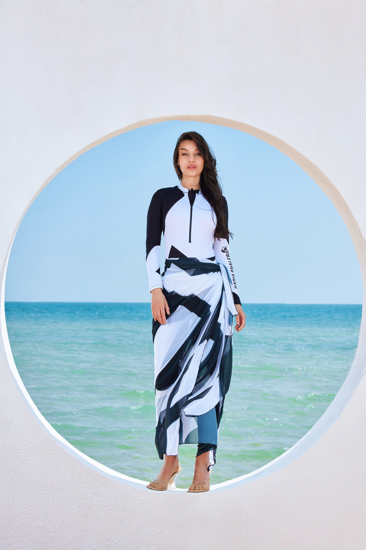 Black and White His & Hers Package With Tote Bag